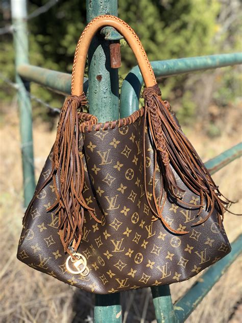 louis vuitton vintage boho bags.